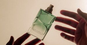 Najbardziej uwodzicielskie perfumy męskie – zapachy, które działają na zmysły