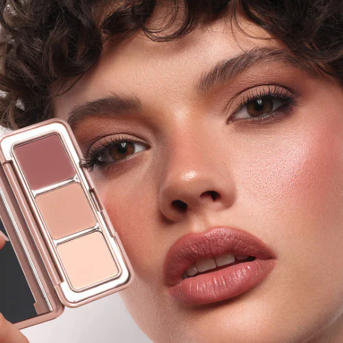 Poppy Head Just Enough Everyday Matte 01 Mauve On paleta cieni do powiek 4,8 g